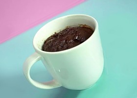 gâteau dans une tasse