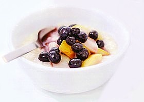 porridge aux poires et aux myrtilles