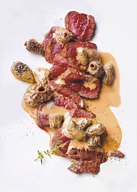 steaks de biche, sauce aux morilles