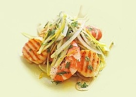 salade de crevettes et Saint-Jacques
